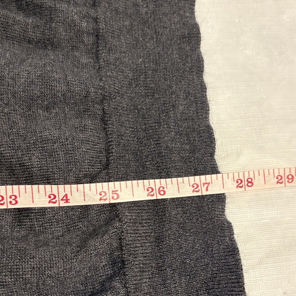 Jos. A. Bank charcoal wool Crewneck Sweater - Picture 5 of 5